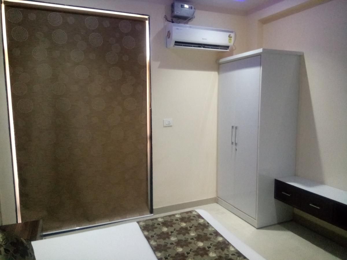 Anamsa Residency Hotel Vrindávan Kültér fotó