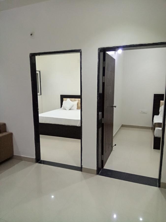 Anamsa Residency Hotel Vrindávan Kültér fotó